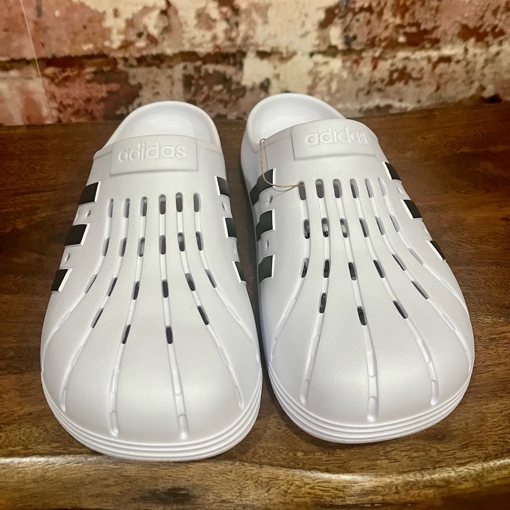 BRAND NEW ADIDAS ADILETTE CLOGS - Picture 2 of 5